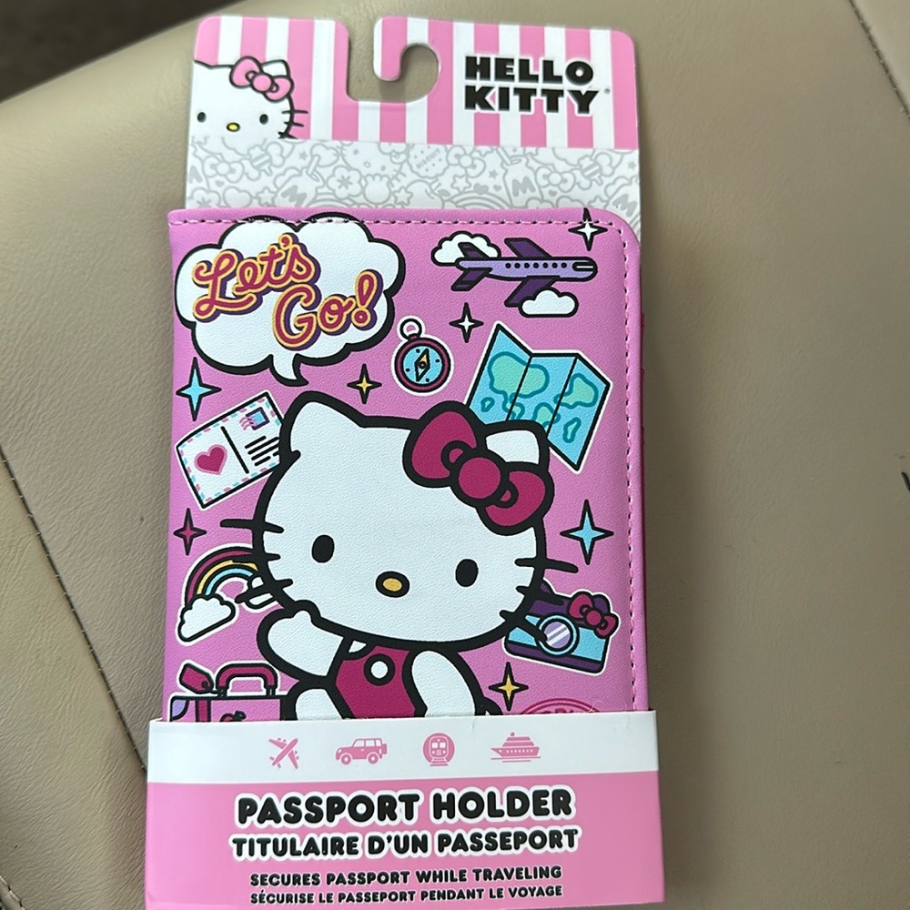 NWT! HELLO KITTY PASSPORT HOLDER
